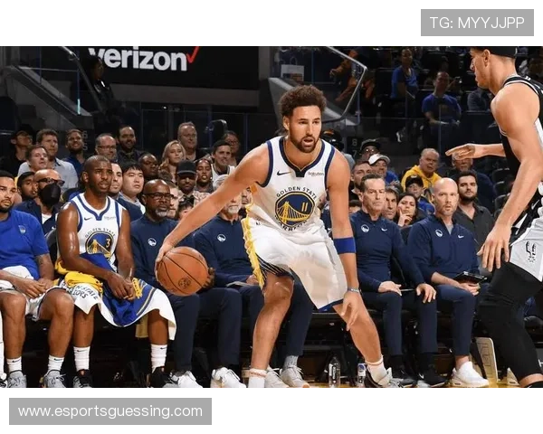 勇士马刺对决现三分雨，库里文班亚马新老王牌交锋