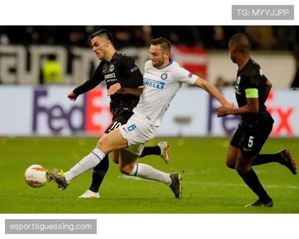 朗斯边锋托万谈球队边路进攻体系构建